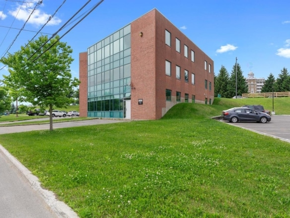 3000, Rue Alexandra, local 100, Québec (Beauport)